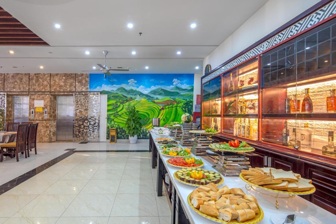 Tay Bac Hotel Дананг Экстерьер фото