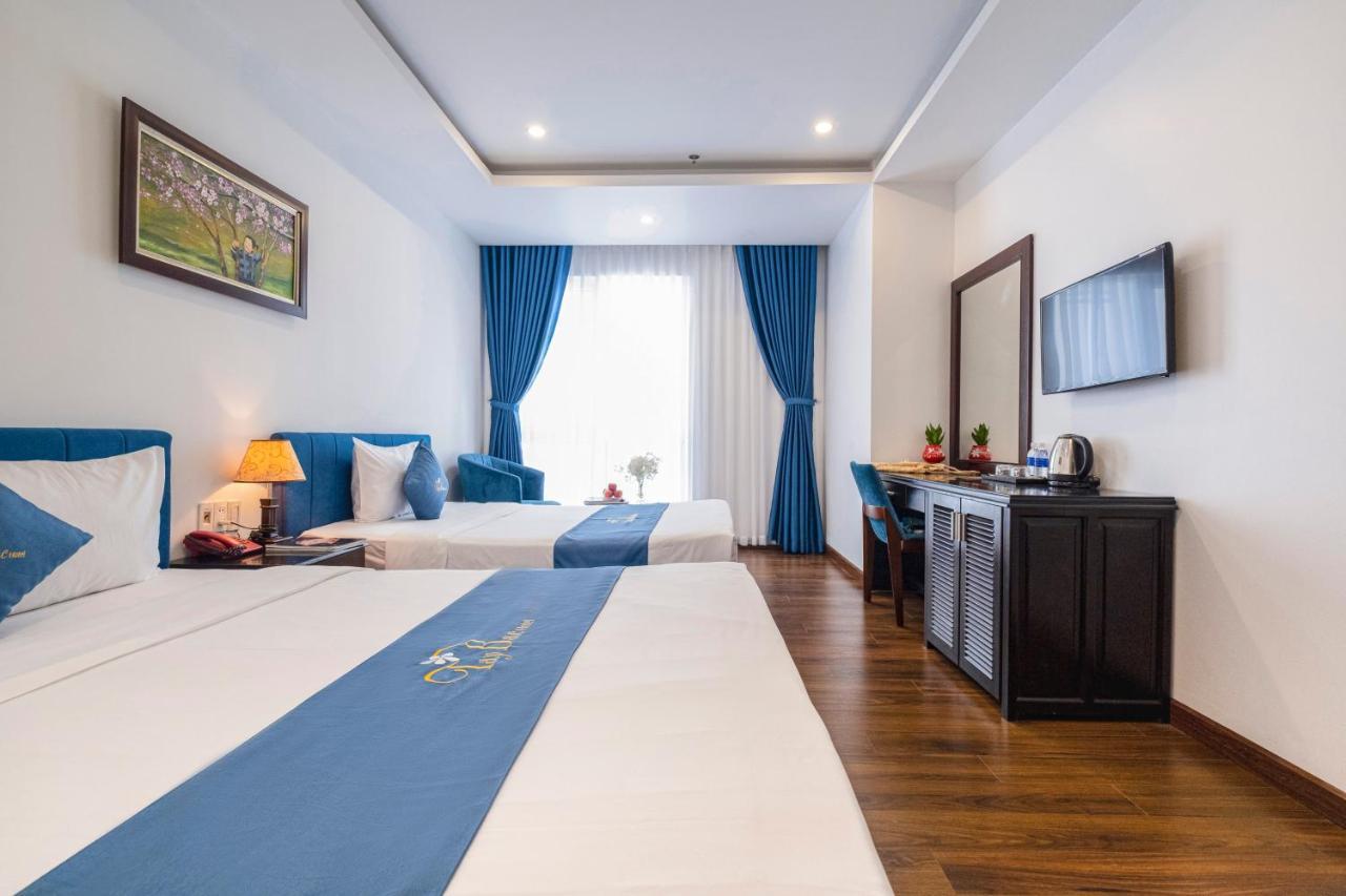 Tay Bac Hotel Дананг Экстерьер фото