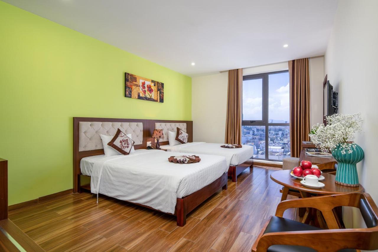 Tay Bac Hotel Дананг Экстерьер фото