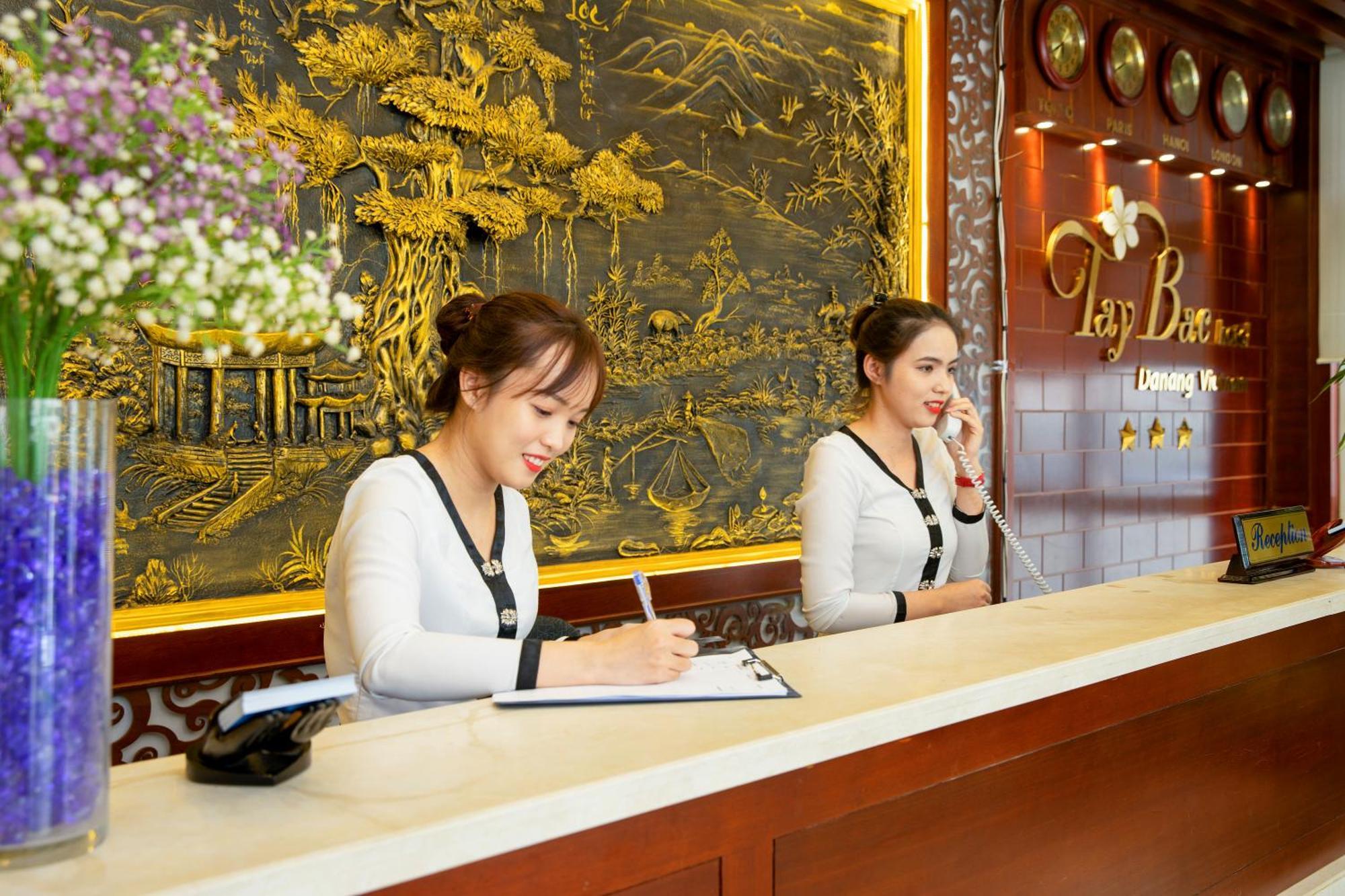 Tay Bac Hotel Дананг Экстерьер фото