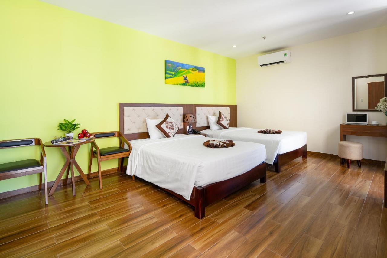 Tay Bac Hotel Дананг Экстерьер фото